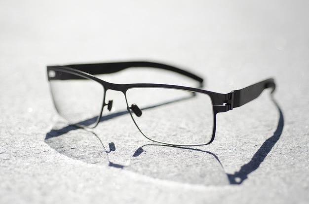 Porysowane okulary – co robić, aby zapobiec rysom?